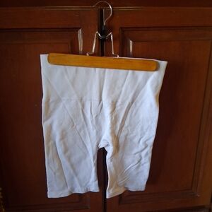 blissful benefits warners S/M White stretchy spandex shorts #loungewear